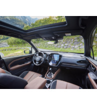 Интерьер Subaru Forester (2024)